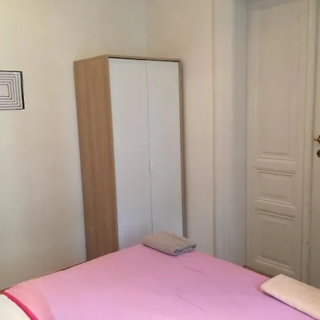 Jecna Apartment