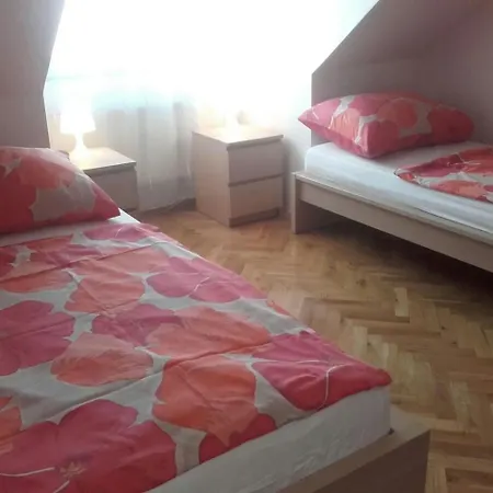 Apartment Jecna *